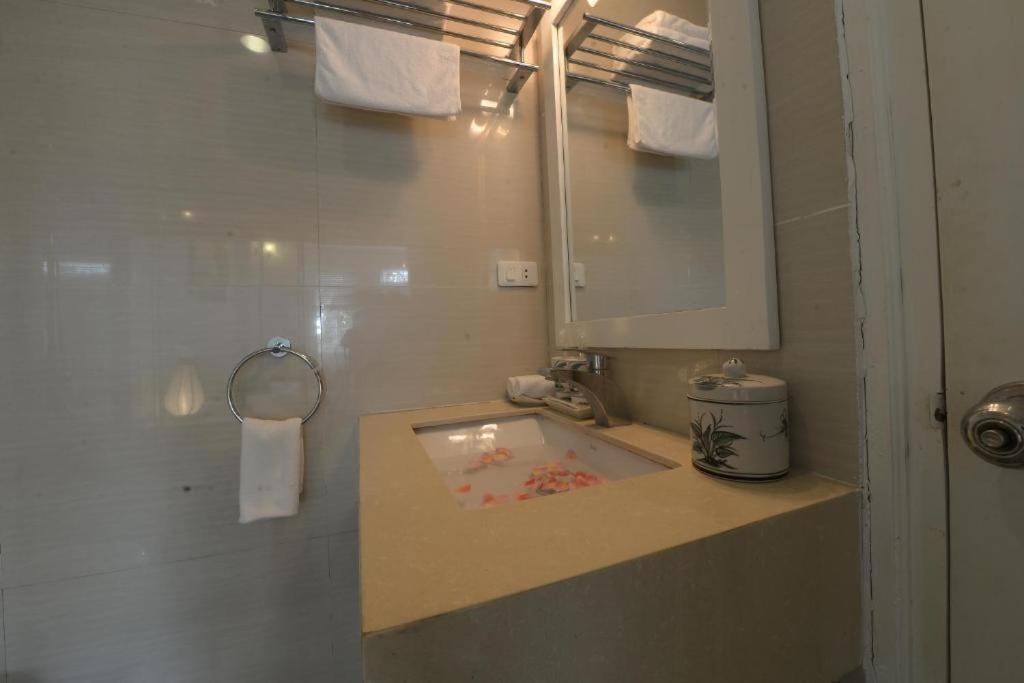 Hanoi Mai Charming Hotel & Travel Kültér fotó